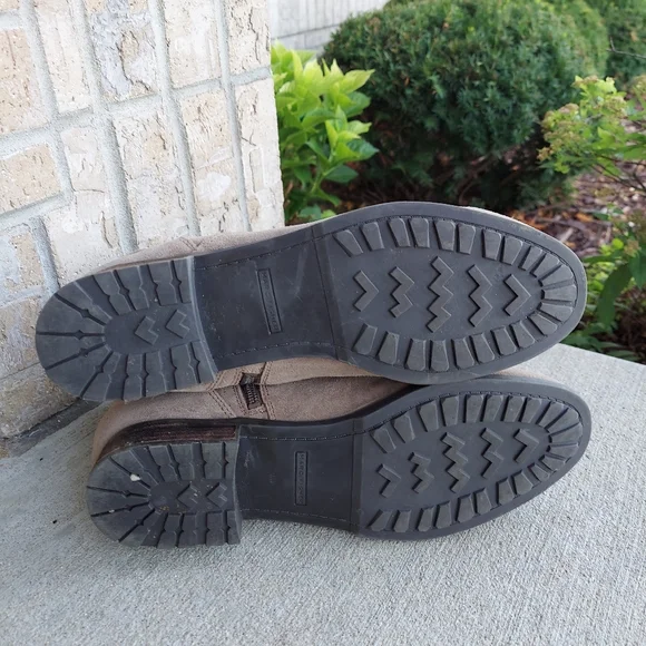 Marc Fisher boots 😃😃😃women's Size 11 - Picture 5 of 9